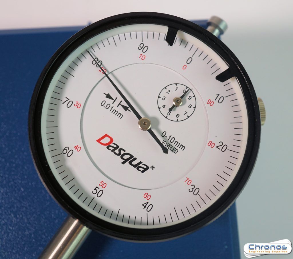 Dasqua 0-10mm x 0.01mm Metric Dial Gauge with Flat Magnetic Back - Image 3