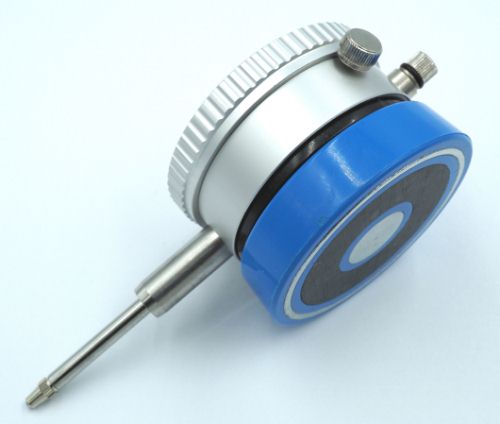 Dasqua 0-10mm x 0.01mm Metric Dial Gauge with Flat Magnetic Back - Image 2