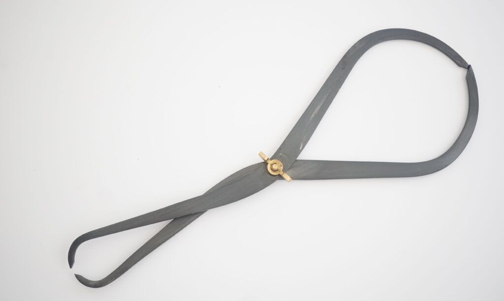 Double Ended Inside/Outside Calipers 7 "