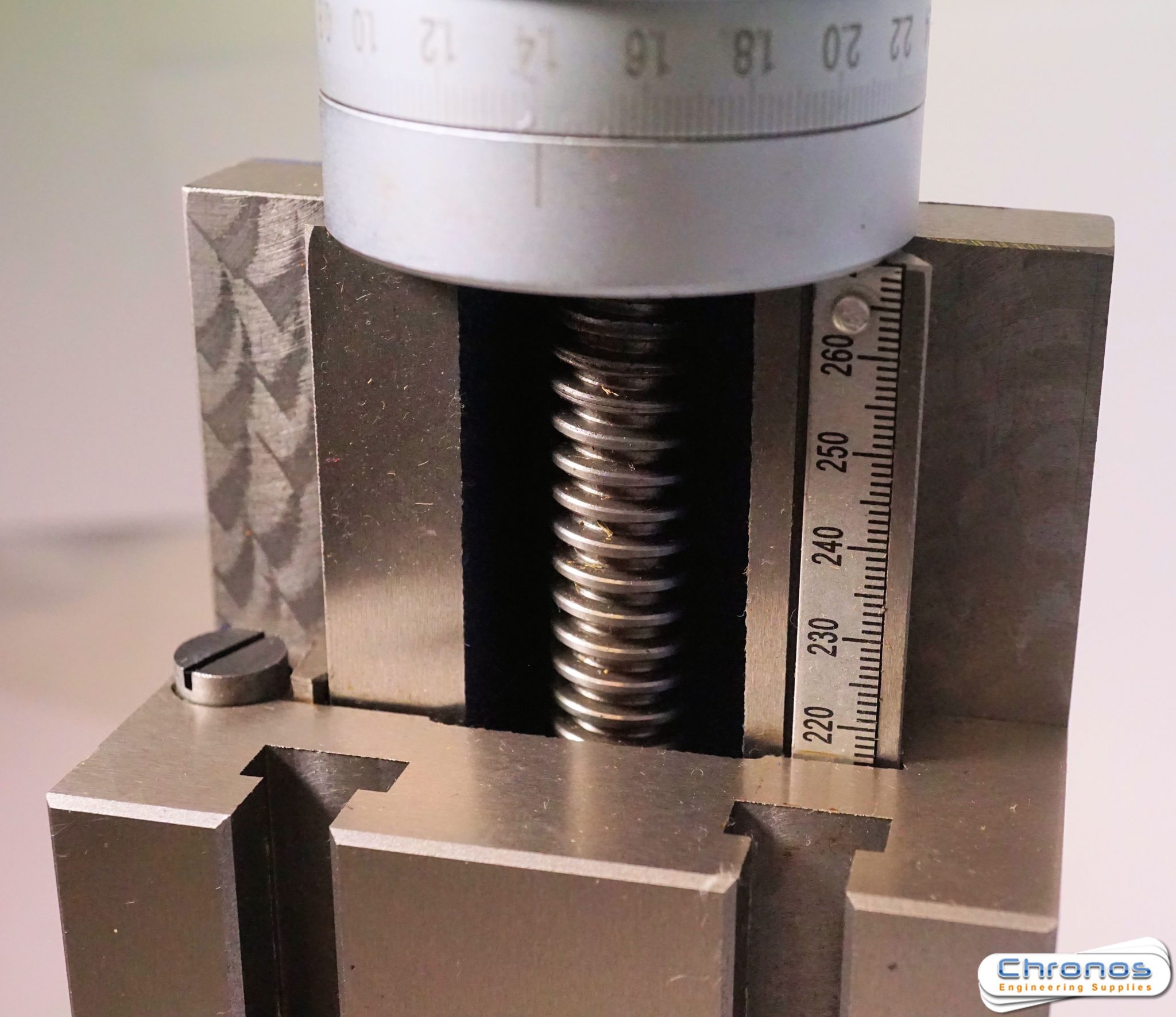 New 4 inch / 100mm Vertical Dovetail Slide Table SORRY OUT OF STOCK