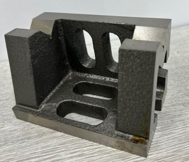 Soba 7 inch V Angle Plate