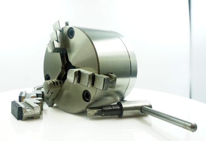 Soba 80mm 3 Jaw Self centering Chuck threaded 1 1/8 x 12 tpi compatible with Myford ML7 etc - Image 2