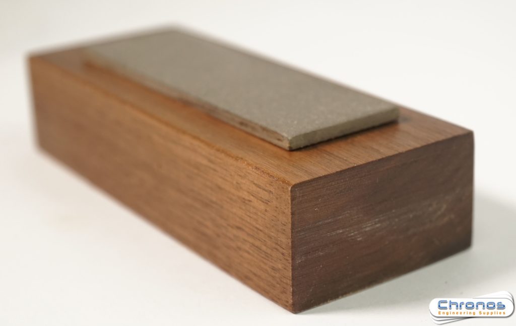 Eze-Lap 1 inch x 3 inch Medium Grit Diamond Bench Stone (400) on a Walnut Pedestal - Image 5