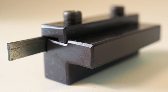 New 8mm Sq Shank Clamp Type Parting Tool with 63mm M-35 HSS Chipbreaker Blade - Image 4