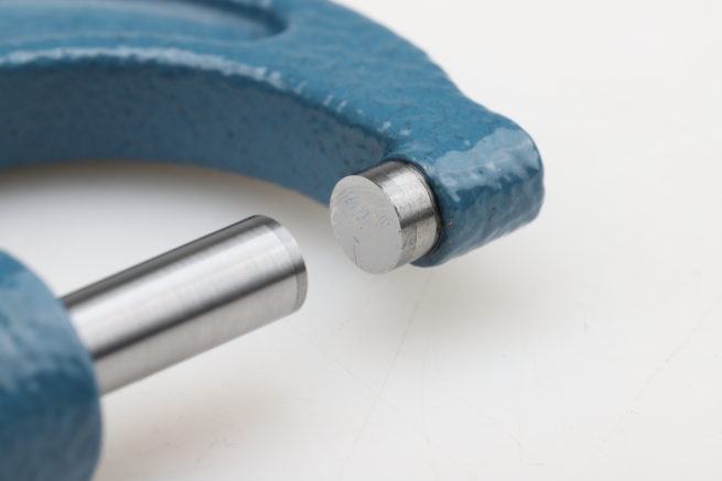 Dasqua 0-25mm x 0.01mm Outside Micrometer 4111-8105 - Image 7