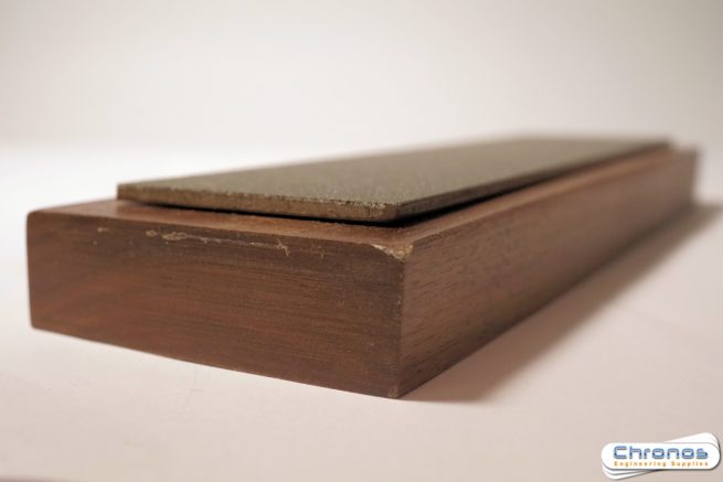 Eze-Lap 2 inch x 8 inch Fine Grit Diamond Bench Stone (600) on a Walnut Pedestal - Image 2