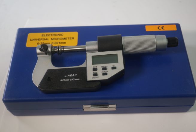 Linear Tools 50-860-001 Electronic IP54 Splash Proof Universal Multi Anvil Micrometer 0-25mm / 0-1 inch DIN 863-SORRY OUT OF STOCK - Image 4