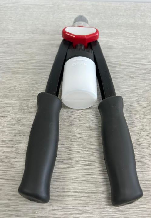 4 in 1 Heavy Duty Double Hand Riveter With Rotating Head - Image 8