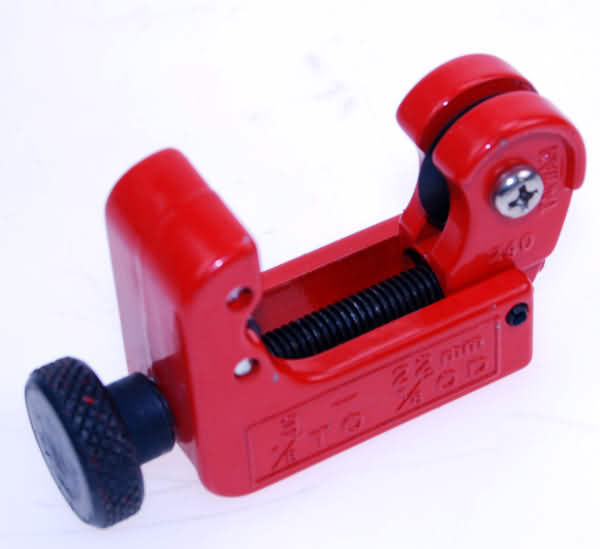 Tube Cutter Small SORRY OUT OF STOCK