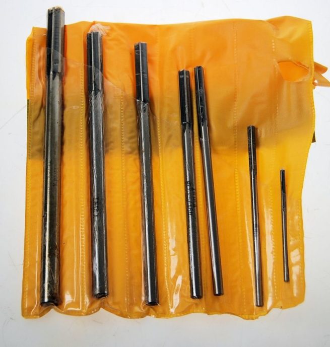 SET OF 7 HSS CHUCKING REAMERS