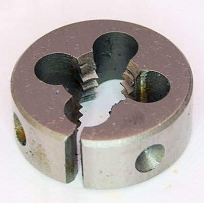 5/8 X 11  BSW  HSS DIE