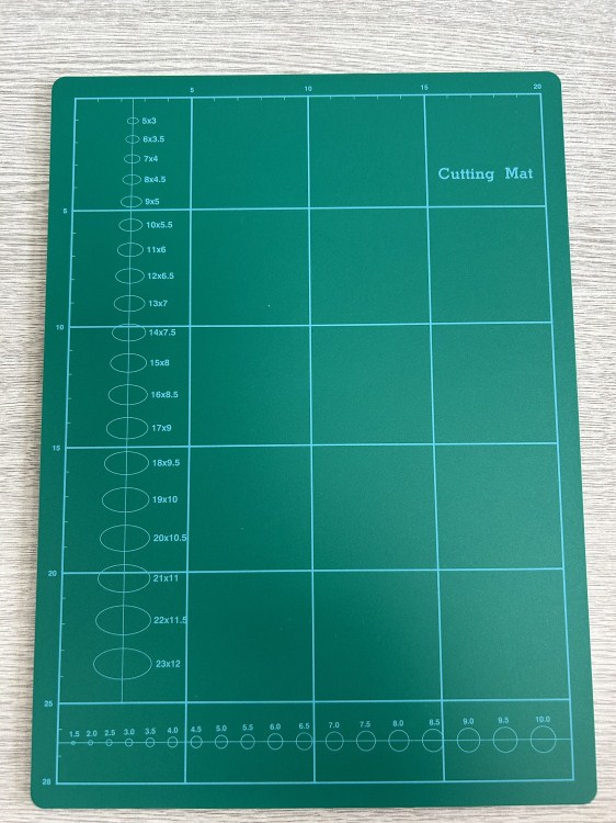 A4 Self Healing Cutting Mat: 22cm x 30cm x 3mm - Image 2