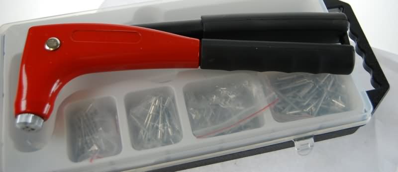 101 pc Hand Riveter Kit with Dial Head