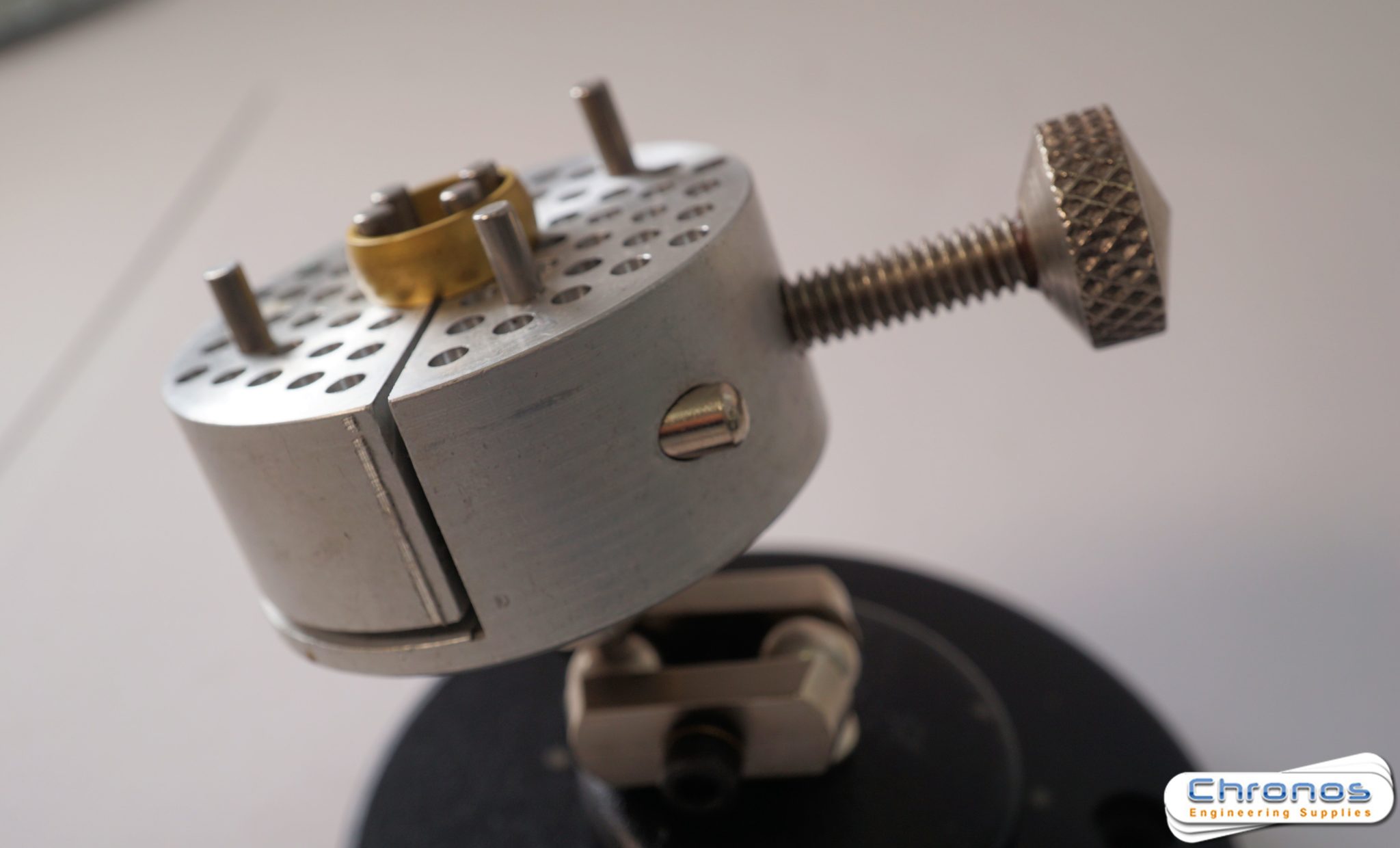 Universal Work Holder with Round Base Chronos Engineering Supplies