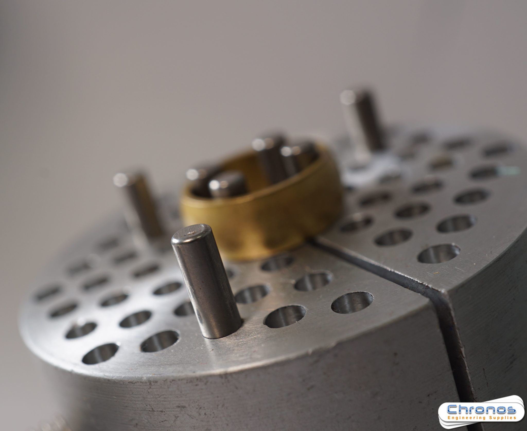 Universal Work Holder with Round Base Chronos Engineering Supplies